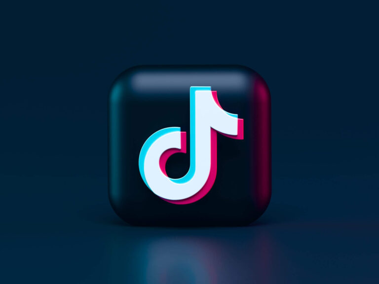 How does TikTok's algorithm work in 2023? Recipe for Viral!