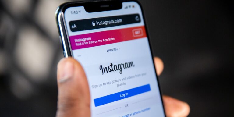 How to see someone's history of username changes on Instagram