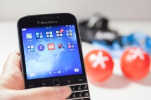 BlackBerry sues Facebook, WhatsApp and Instagram for patent infringement