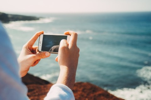 Jak przycinać zdjęcia i filmy do relacji na Instagramie