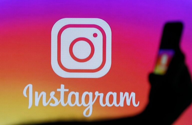 Cómo encajar una foto entera en Instagram