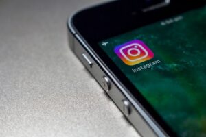 Cómo ver quién ha estado viendo tus historias en Instagram